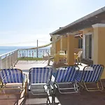 Elias & Vasili House Hotel