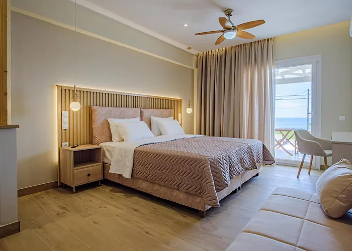 Elias & Vasili House Hotel 2*