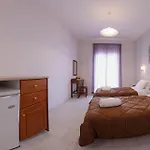 Elias & Vasili House Отель