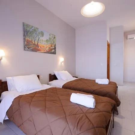 Elias & Vasili House Отель 2*