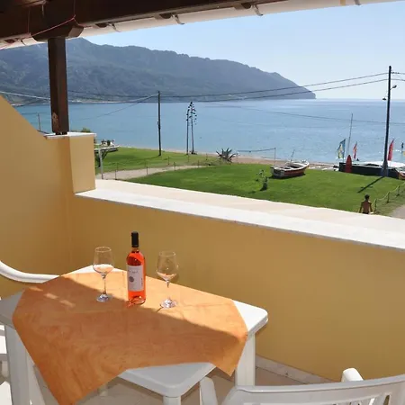 Elias & Vasili House Агиос-Георгиос-Пагон