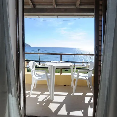 Elias & Vasili House מלון אגיוס גיורגיוס פגון