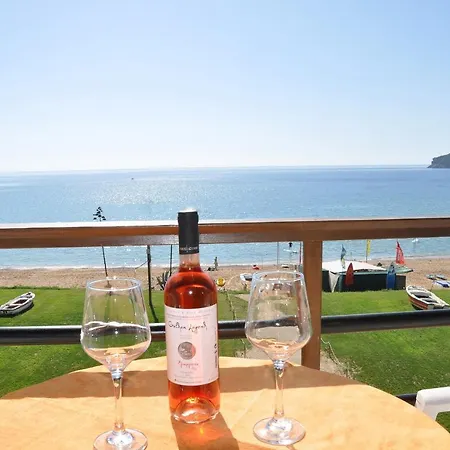 Elias & Vasili House מלון 2*